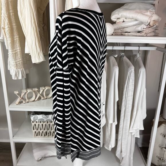 Cable & Gauge women’s size small, black & white tunic scoop neck top #1723 - Picture 6 of 8